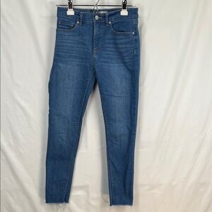 Loft - Women’s Jeans - Med Blue - Size 24 00 - The Skinny - Distressed Ankles